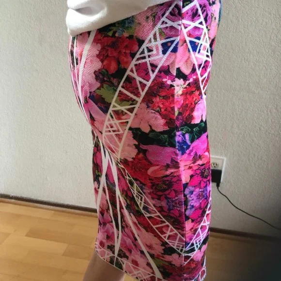 Material girl | Juniors Mirror Floral Print Pencil skirt - Picture 8 of 12